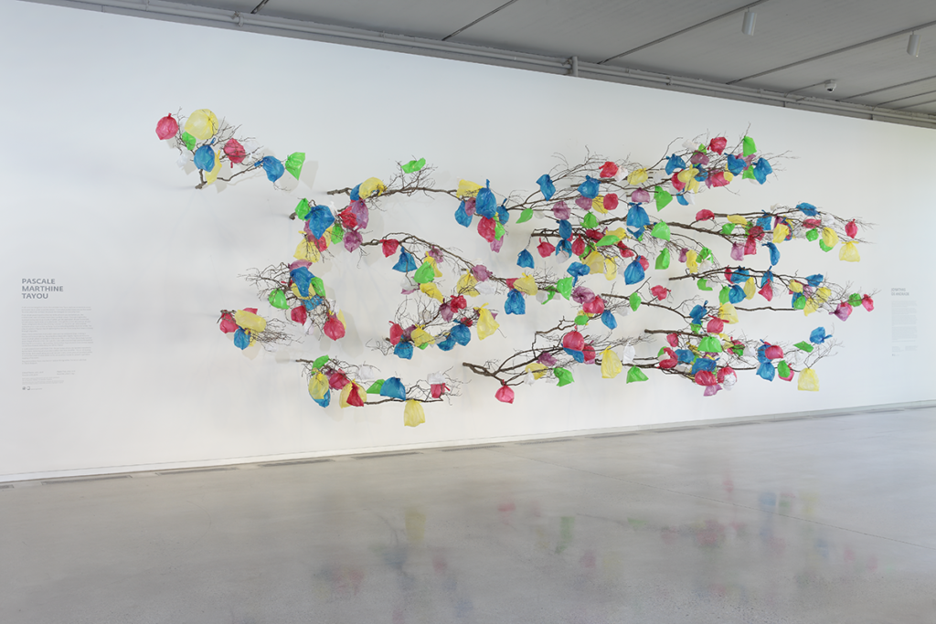 Pascale Marthine Tayou, Plastic Tree, 2014¬-2018. Branches and plastic bags, dimensions variable. Courtesy of the artist and GALLERIA CONTINUA, San Gimignano / Beijing / Les Moulins. Photo: David Hale: