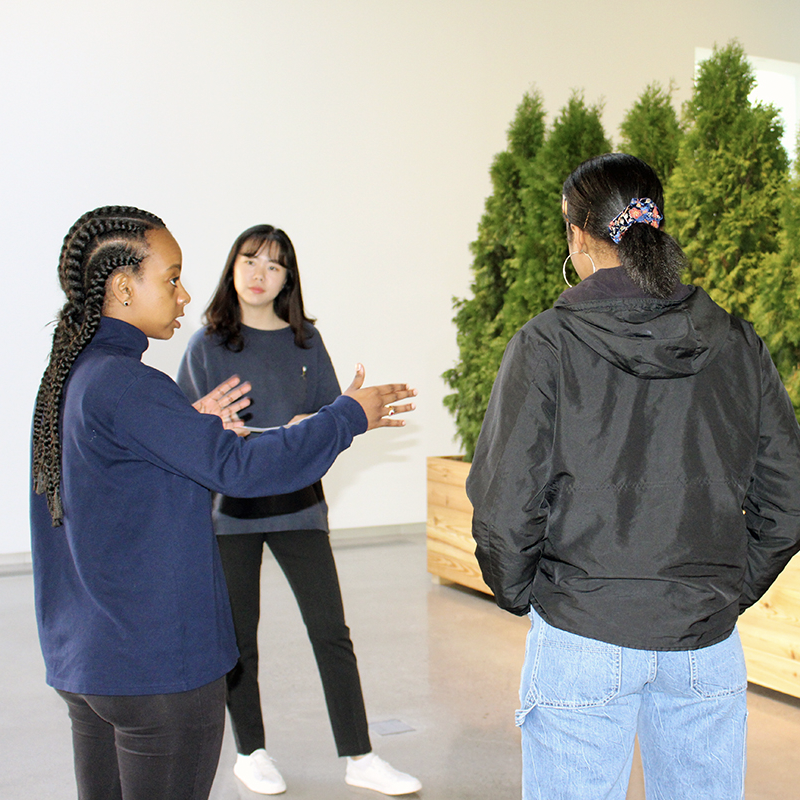 Photo: Students lead a "Conversations on Call" tour